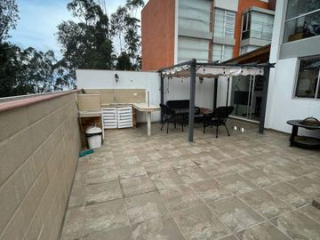CASA DE VENTA en la ELOY ALFARO, Calle CAPRI cerca del TERMINAL TERESTRE DE CARCELEN