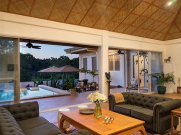 Exquisite Italian-Inspired Luxury Home in Panglao Island: A Stunning 5-Bedroom