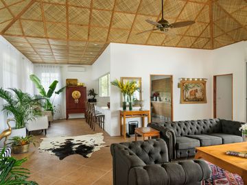 Exquisite Italian-Inspired Luxury Home in Panglao Island: A Stunning 5-Bedroom