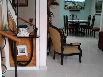 VENDO CASA EN CONJUNTO, CHIA