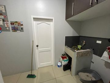 En Venta Casa de 5 Dormitorios en Urb. Estancia del Rio en Via Samborondon