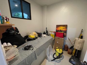 En Venta Casa de 5 Dormitorios en Urb. Estancia del Rio en Via Samborondon