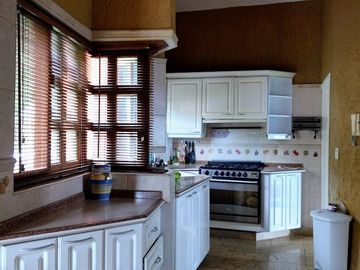JIUTEPEC CLUB DE GOLF HDA. SAN GASPAR CASA EN VENTA CON VISTA PANORÁMICA