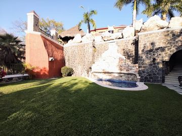 JIUTEPEC CLUB DE GOLF HDA. SAN GASPAR CASA EN VENTA CON VISTA PANORÁMICA