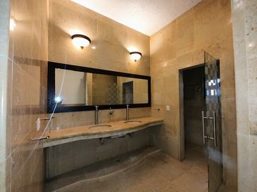 JIUTEPEC CLUB DE GOLF HDA. SAN GASPAR CASA EN VENTA CON VISTA PANORÁMICA