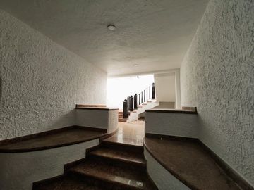 JIUTEPEC CLUB DE GOLF HDA. SAN GASPAR CASA EN VENTA CON VISTA PANORÁMICA