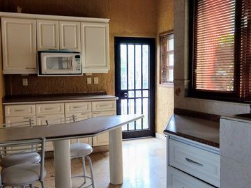 JIUTEPEC CLUB DE GOLF HDA. SAN GASPAR CASA EN VENTA CON VISTA PANORÁMICA