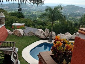 JIUTEPEC CLUB DE GOLF HDA. SAN GASPAR CASA EN VENTA CON VISTA PANORÁMICA
