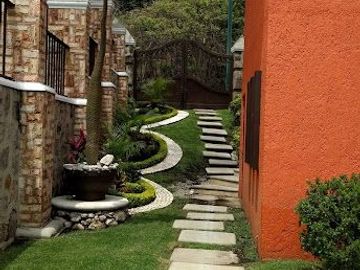 JIUTEPEC CLUB DE GOLF HDA. SAN GASPAR CASA EN VENTA CON VISTA PANORÁMICA