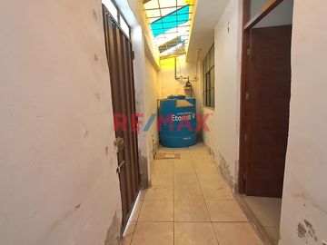 Se Vende Casa En Urb. El Amauta Frente A Parque .A .Melendres