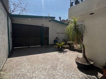 ¡SUPER PRECIO!. Increible casa en San Lorenzo Xicoténcatl, Iztapalapa, Ciudad de México.
