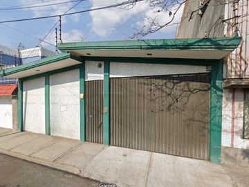¡SUPER PRECIO!. Increible casa en San Lorenzo Xicoténcatl, Iztapalapa, Ciudad de México.