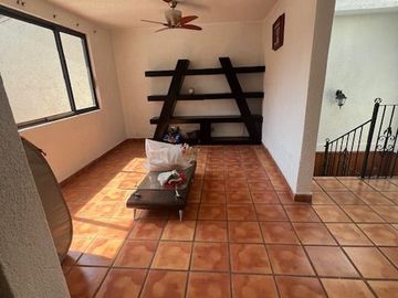 ¡SUPER PRECIO!. Increible casa en San Lorenzo Xicoténcatl, Iztapalapa, Ciudad de México.