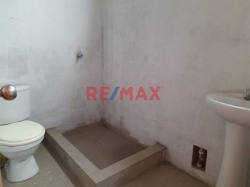 Venta De Casa En Villa Maria Del Triunfo Excelente Oportunidad