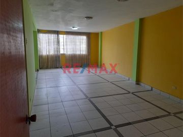 Venta De Casa En Villa Maria Del Triunfo Excelente Oportunidad
