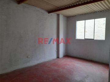 Venta De Casa En Villa Maria Del Triunfo Excelente Oportunidad