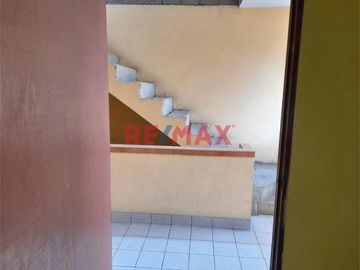 Venta De Casa En Villa Maria Del Triunfo Excelente Oportunidad