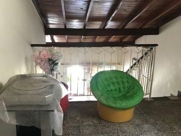 Se venda casa en América Niza