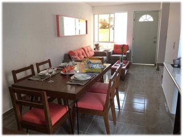 Casas con alberca, cocineta, 3 recámaras