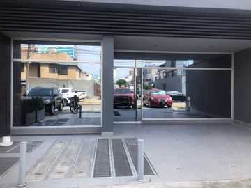 Vendo Local Comercial y Oficina La Victoria