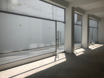 Vendo Local Comercial y Oficina La Victoria