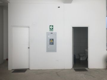Vendo Local Comercial y Oficina La Victoria