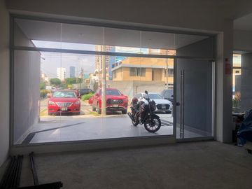 Vendo Local Comercial y Oficina La Victoria