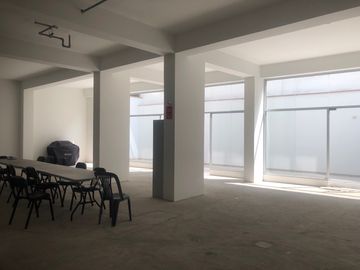 Vendo Local Comercial y Oficina La Victoria