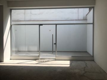 Vendo Local Comercial y Oficina La Victoria