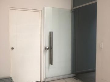 Vendo Local Comercial y Oficina La Victoria