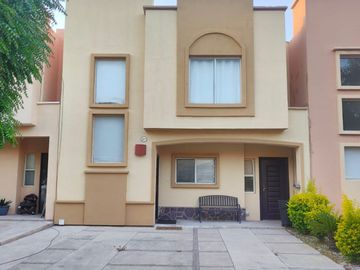 Casa en renta en Corceles Residencial