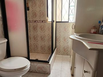 Venta de casa rentera en Quito norte, Bicentenario, San Pedro Claver