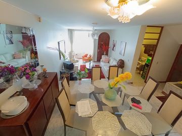 ¡OCASIÓN! VENTA DE CASA EN BUSTAMANTE - AREQUIPA