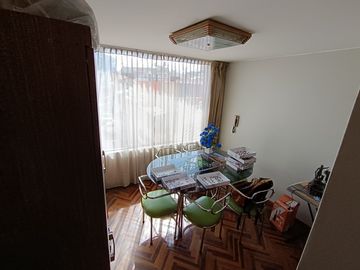 ¡OCASIÓN! VENTA DE CASA EN BUSTAMANTE - AREQUIPA