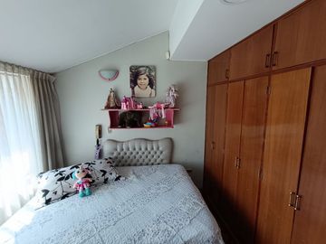 ¡OCASIÓN! VENTA DE CASA EN BUSTAMANTE - AREQUIPA