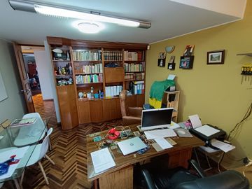 ¡OCASIÓN! VENTA DE CASA EN BUSTAMANTE - AREQUIPA