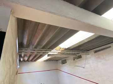 SE VENDE COMO TERRENO, MAGNIFICA PROPIEDAD EN VENTA IDEAL PARA INVERSIONISTAS.