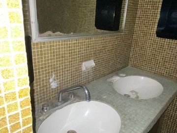 SE VENDE COMO TERRENO, MAGNIFICA PROPIEDAD EN VENTA IDEAL PARA INVERSIONISTAS.