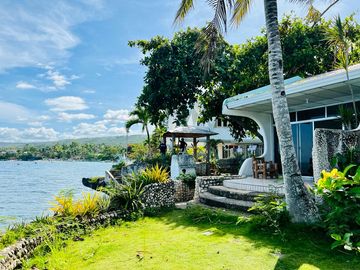 BEACH HOUSE OPENSUN 13 for Sale Seashore Tingko White Beach, Cebu Philippines