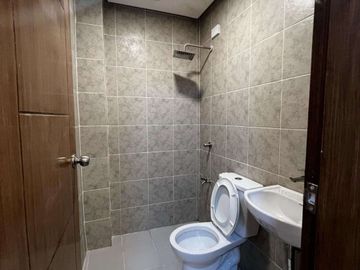 3-Storey Townhouse for Sale in Quezon City near E. Rod and Banawe Streets / Welcome Rotonda