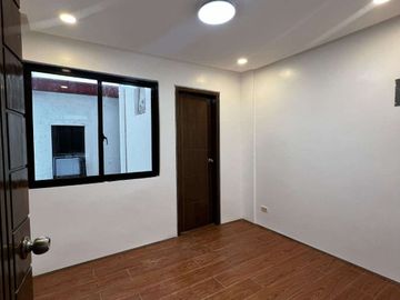 3-Storey Townhouse for Sale in Quezon City near E. Rod and Banawe Streets / Welcome Rotonda