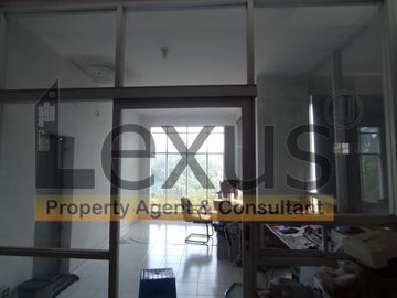 DIJUAL CEPAT (OWNER BU) RUMAH DI VILLA MELATI MAS, SERPONG