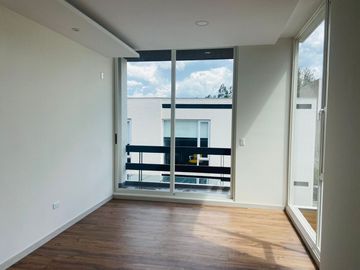 CASAS DE VENTA EN PLANO SECTOR TUMBACO