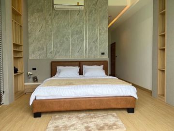 Newly built modern style house with private swimming pool near the city of Chiang Mai Location: Tha Wang Tan Subdistrict, Hang Dong District, Chiang M