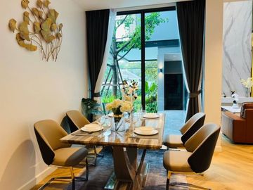 Newly built modern style house with private swimming pool near the city of Chiang Mai Location: Tha Wang Tan Subdistrict, Hang Dong District, Chiang M