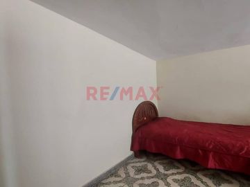 Casa En Venta Cerca A Av. Bertello. Parametros 5 Pisos