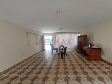 Casa En Venta Cerca A Av. Bertello. Parametros 5 Pisos