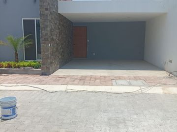CASA NUEVA TOTALMENTE EQUIPADA EN YAUTEPEC, MORELOS