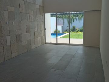 CASA NUEVA TOTALMENTE EQUIPADA EN YAUTEPEC, MORELOS