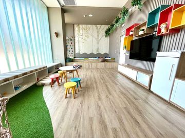 HERMOSO DEPARTAMENTO DE LUJO EN EDIFICIO MODERNO CON VISTA AL MAR